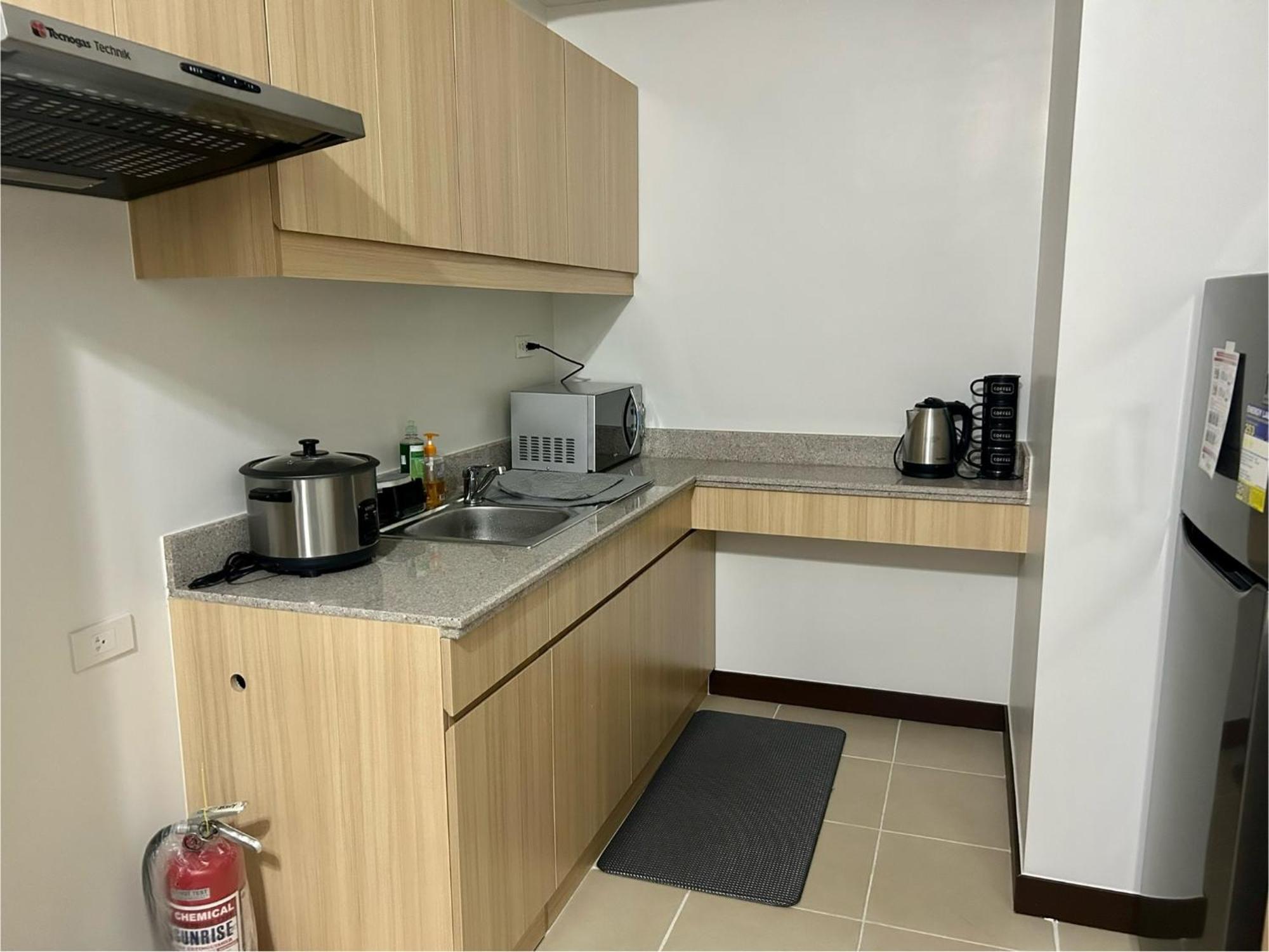 The Atherton Paranaque City Exterior photo